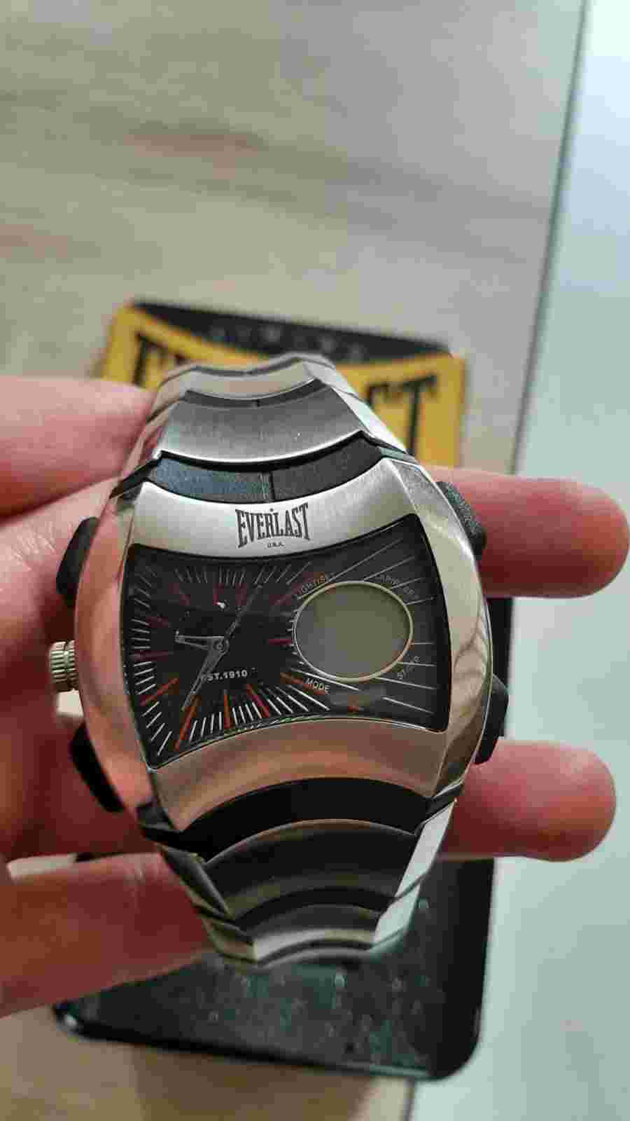 Everlast Est 1910 Bronx New York Men's Watch