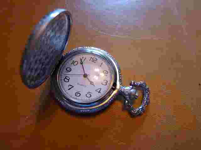 NEW.. Silver Plated Old Steam Train  Qtz Hunter Pocket Watch...GWC.