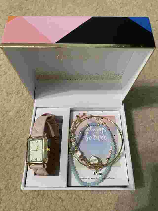 Jessica Carlyle Watch, Always and Forever Box Set Fast Shipping