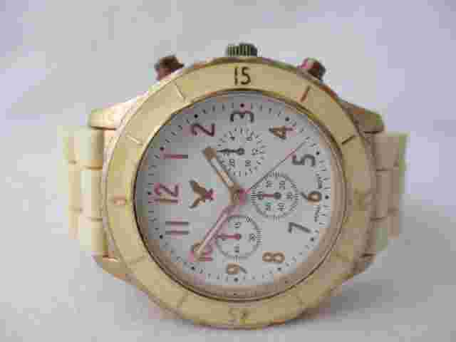American Eagle Unisex Off White Buckle Band Analog Watch *Working*