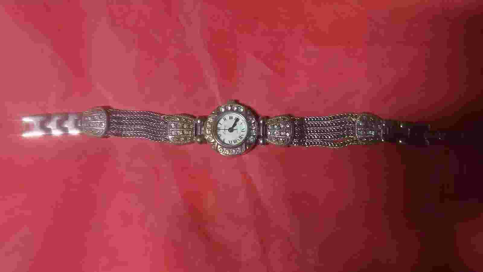 Elegant VTG Stainless Steel Silver Rhinestone Ladies Wrist Watch Signed J.Axis