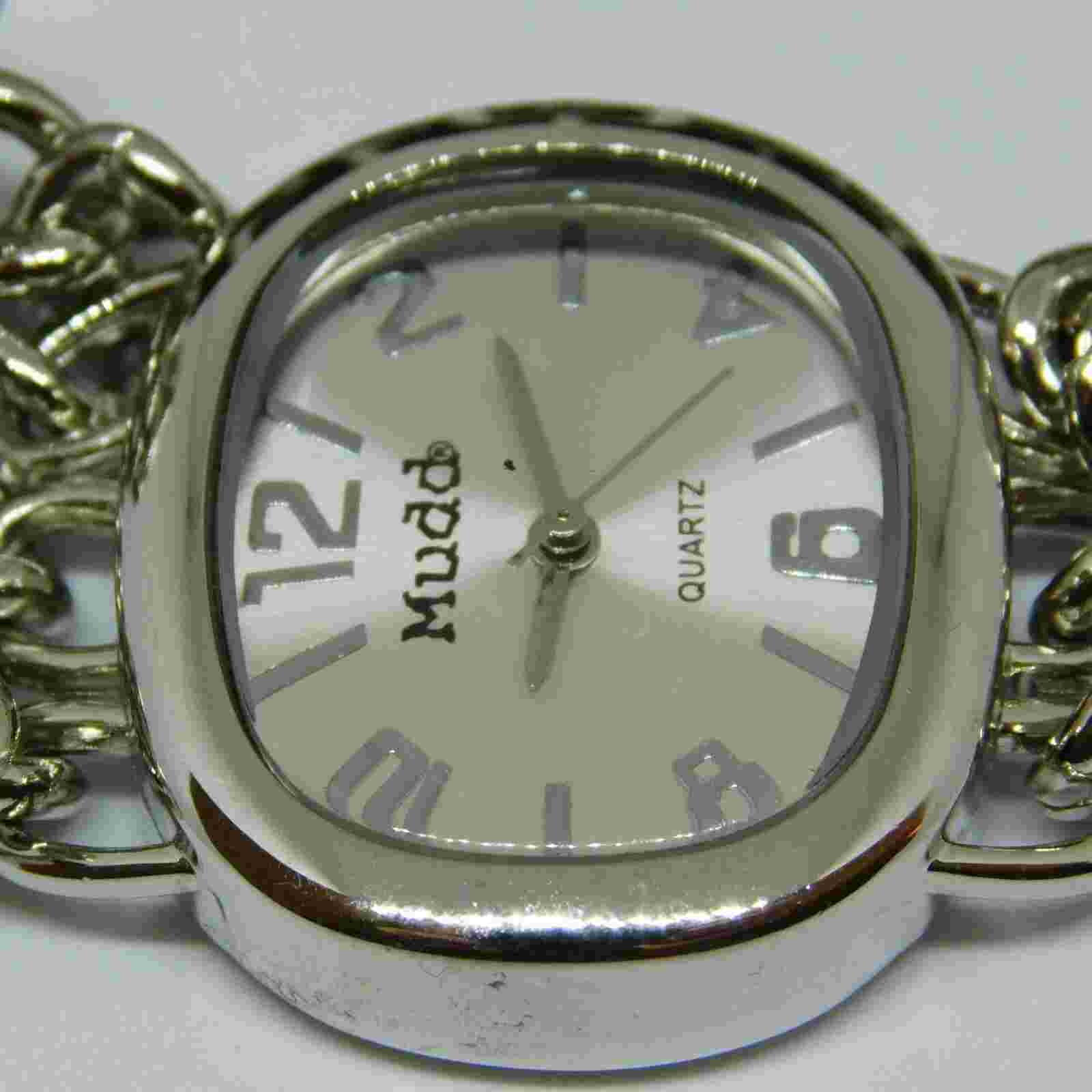 MUDD MD2460/A126-06 Silver Tone Quartz Analog Ladies Watch Sz. 6 1/2"