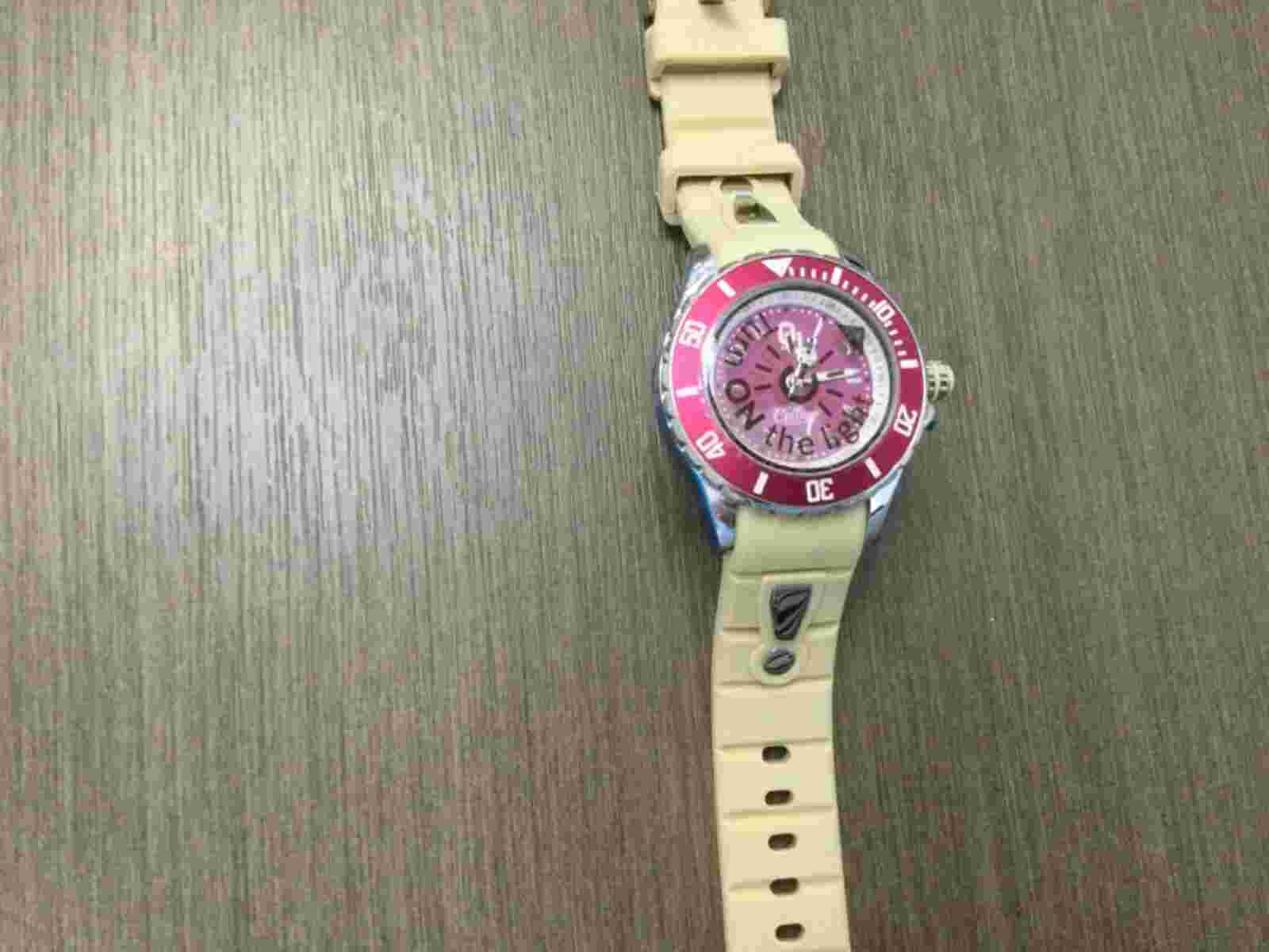 NEW college sport ladies auth. Watch Oklahoma Sooners - $190