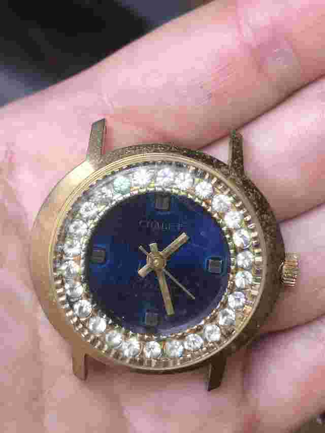 Vintage Chalet Electra Blue Wind Up Watch Read Description