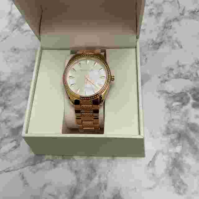 TAHARI Ladies Rose Gold Bracelet Watch New With New Battery