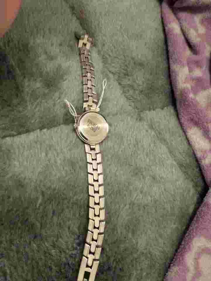 Ladies Edison Watch Silver Tone Vintage