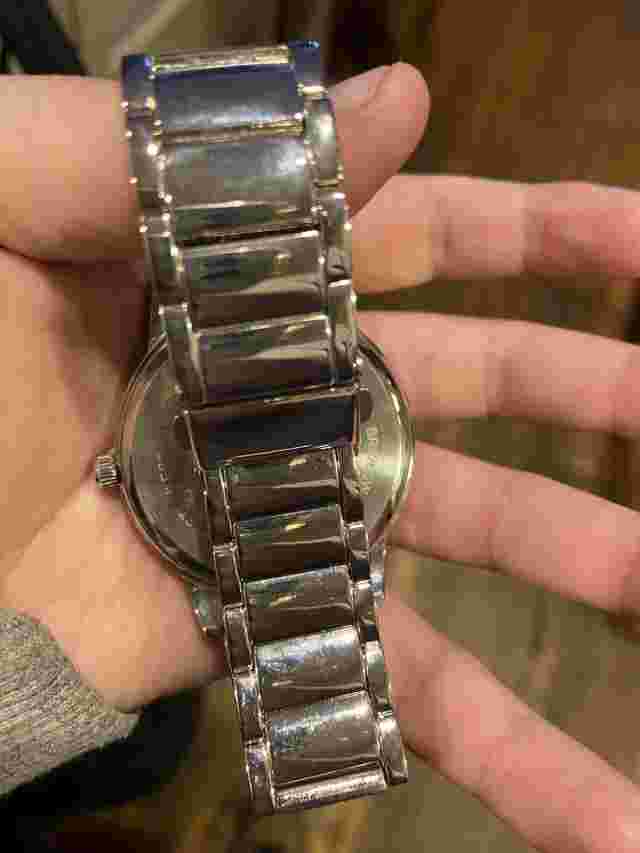 Van Heusen Sapphire men watch