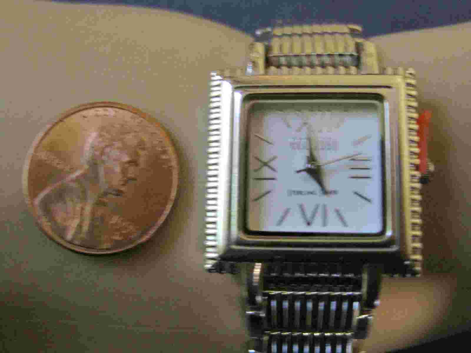 H 352   ladys  sterling silver  ECCLISSI quartz watch