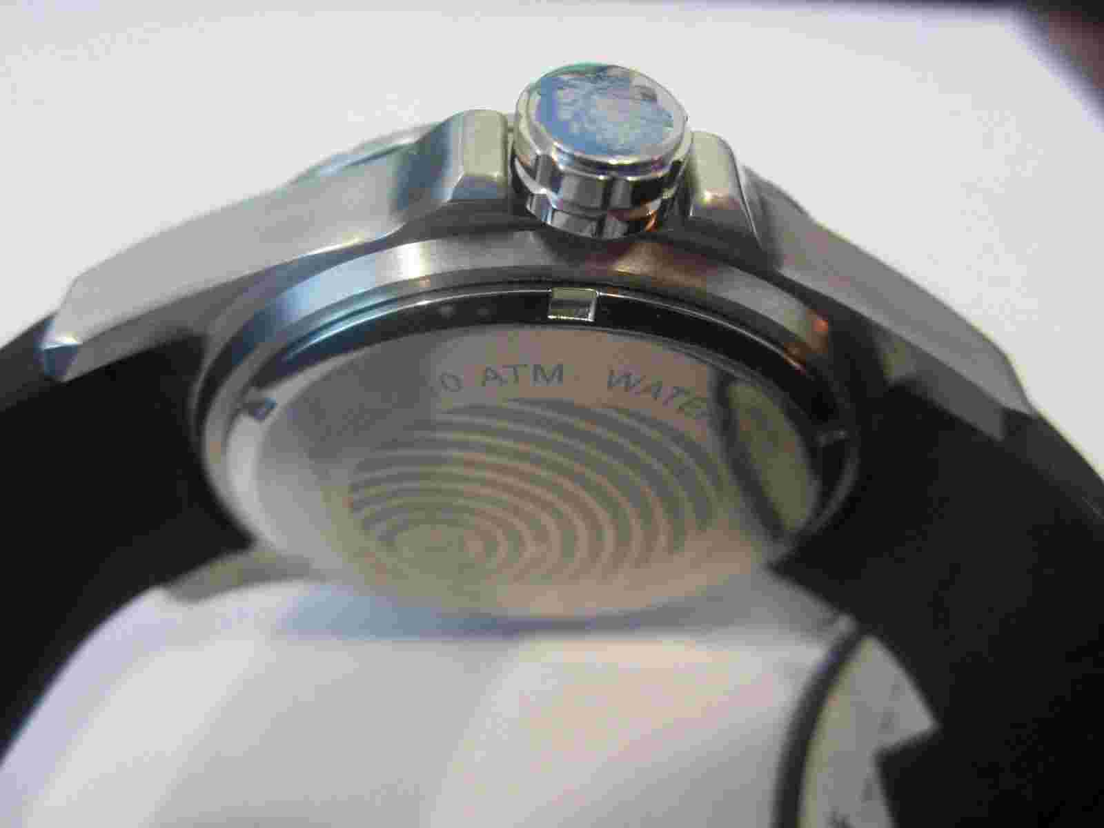 LE CHATEAU JAPAN MEN'S WATCH QUARTZ S/S RUBBER ORIGINAL LC7084 NEW