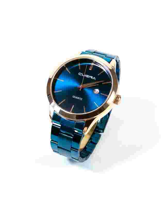 Stylish Men's Quartz Watch with Stainless Steel Case For Men - 43.5mm Round Dial
