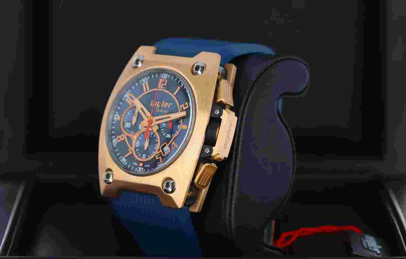 Wyler Code R Chronograph 18kt Rose Gold 'Bleu' Incaflex 1005.00.B02.RBA