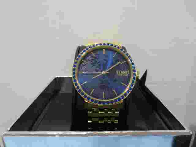 Versus by Versace Women's S24080016 MANHASSET Swavorski Crystals Gold Watch
