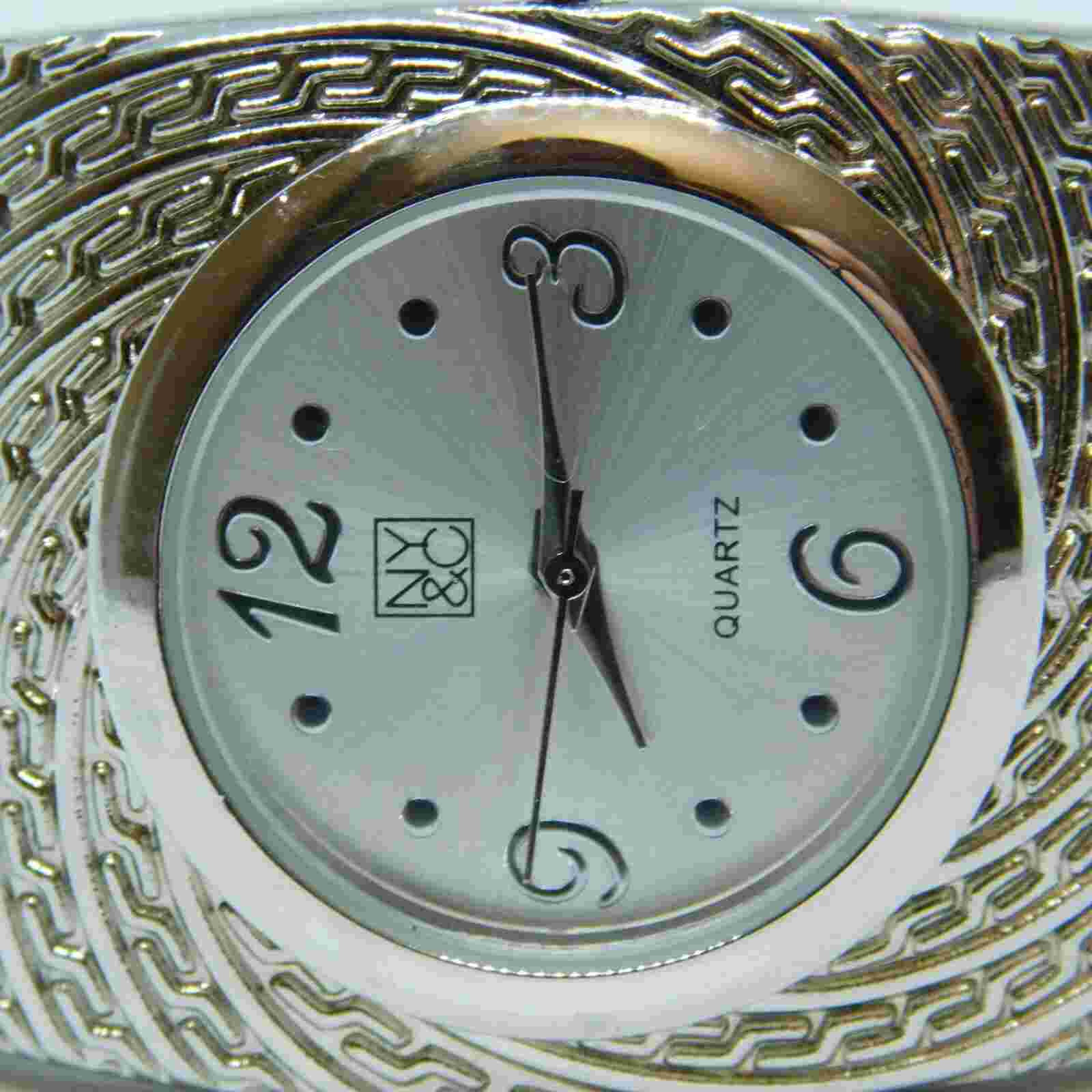 NY&C NY3239 Silver Tone Quartz Analog Ladies Watch Sz. 6 1/4"
