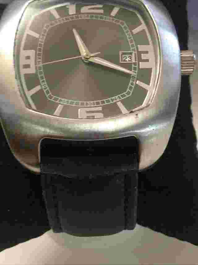 Massive Paris Hilton Fragrances Quartz Watch NEW BATTERY