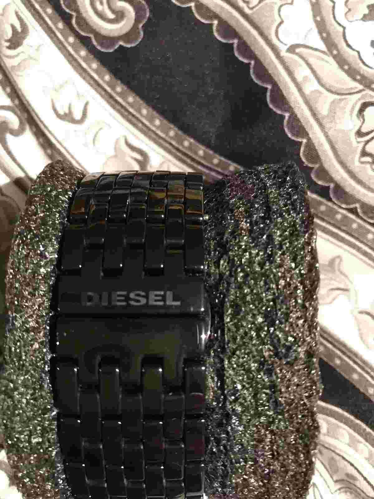 Diesel 3 Bar Watch DZ 7314 Only The Brave Needs Battery