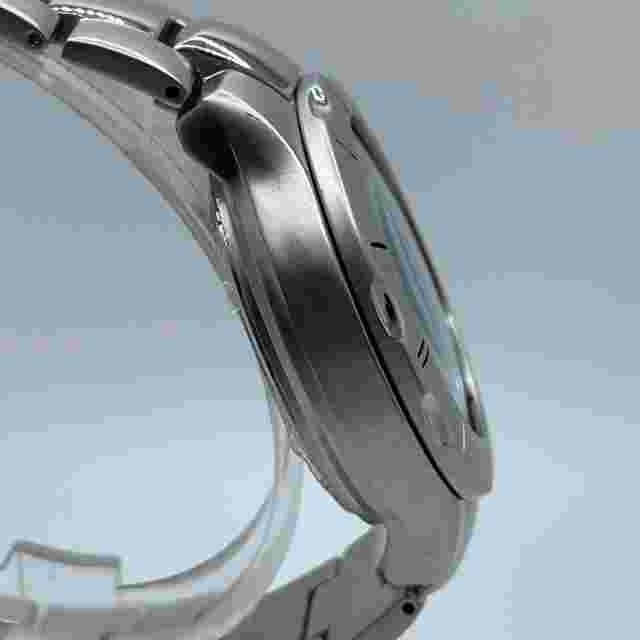 Claude Valentini Womens Watch Date 39mm Case Quartz Analog Silver Tone Case Band