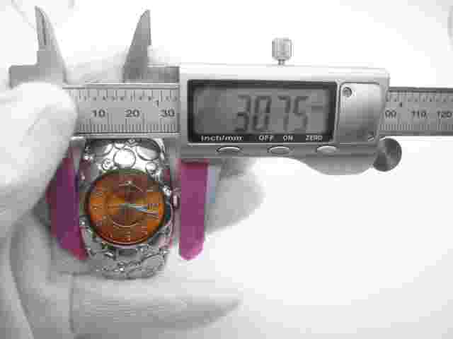 Women's Suisse Quartz WR Analog 30mm Dial Causal Round Bangle Watch (E500)