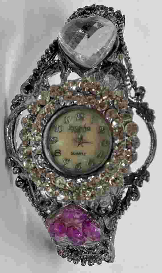 FIGARO COUTURE Bangle Watch New Battery Clear Large Heart Crystal Totally Iced!