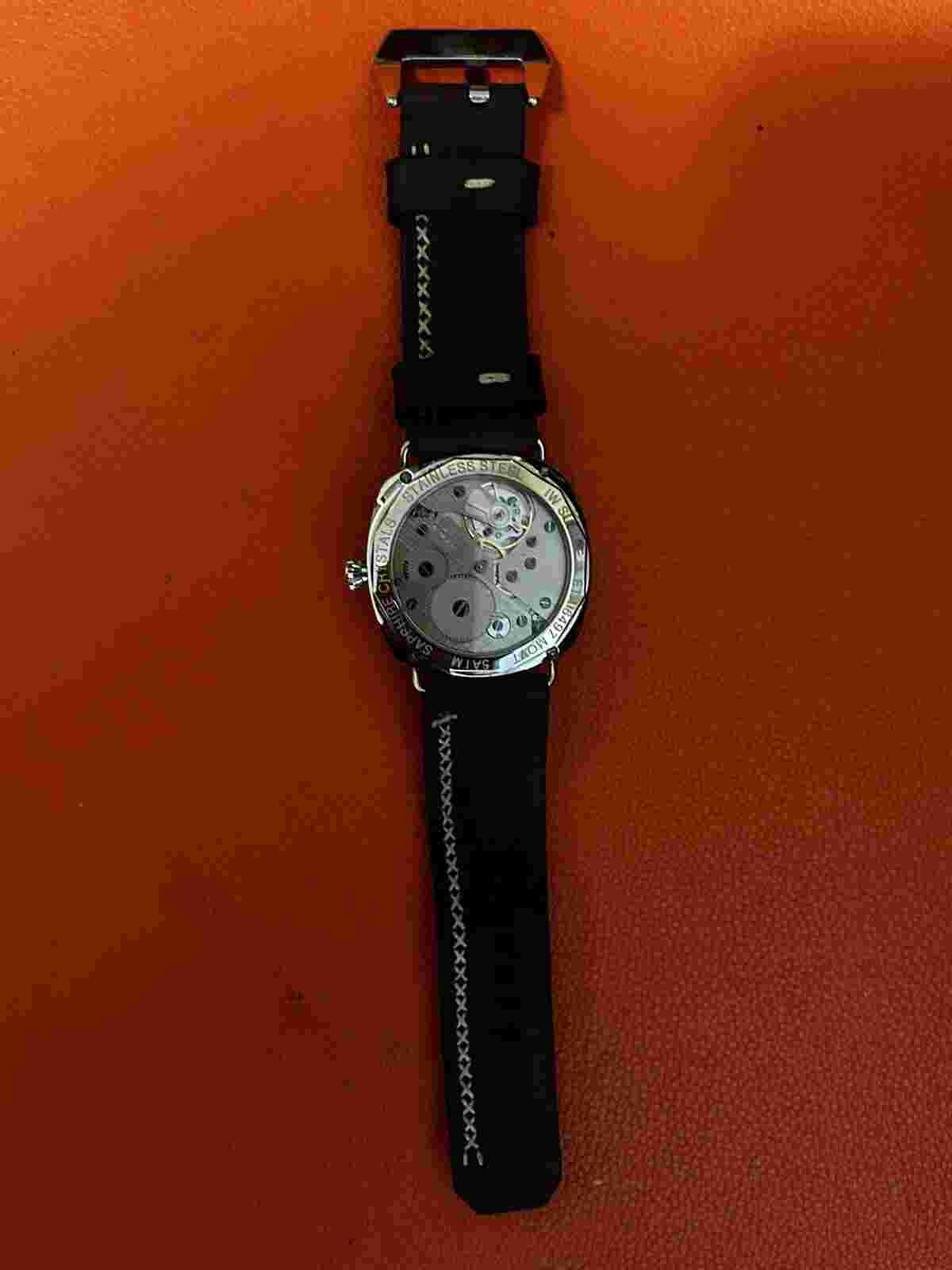IW Suisse California dial.