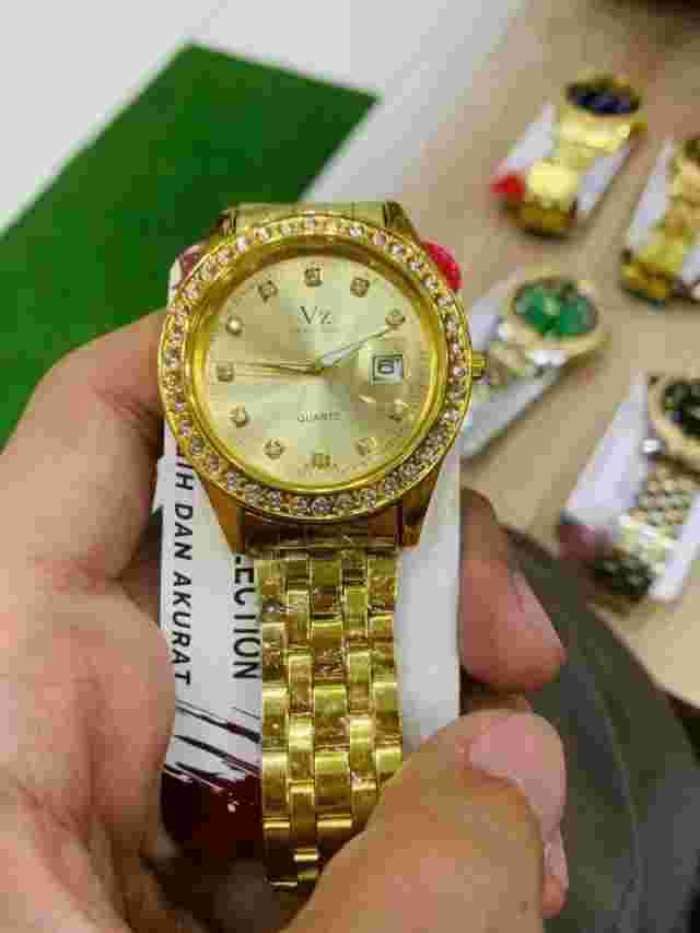 CLASSIC LUXURY WATCH FOR MEN HIGH QUALITY STAINLESS STEEL 99-76