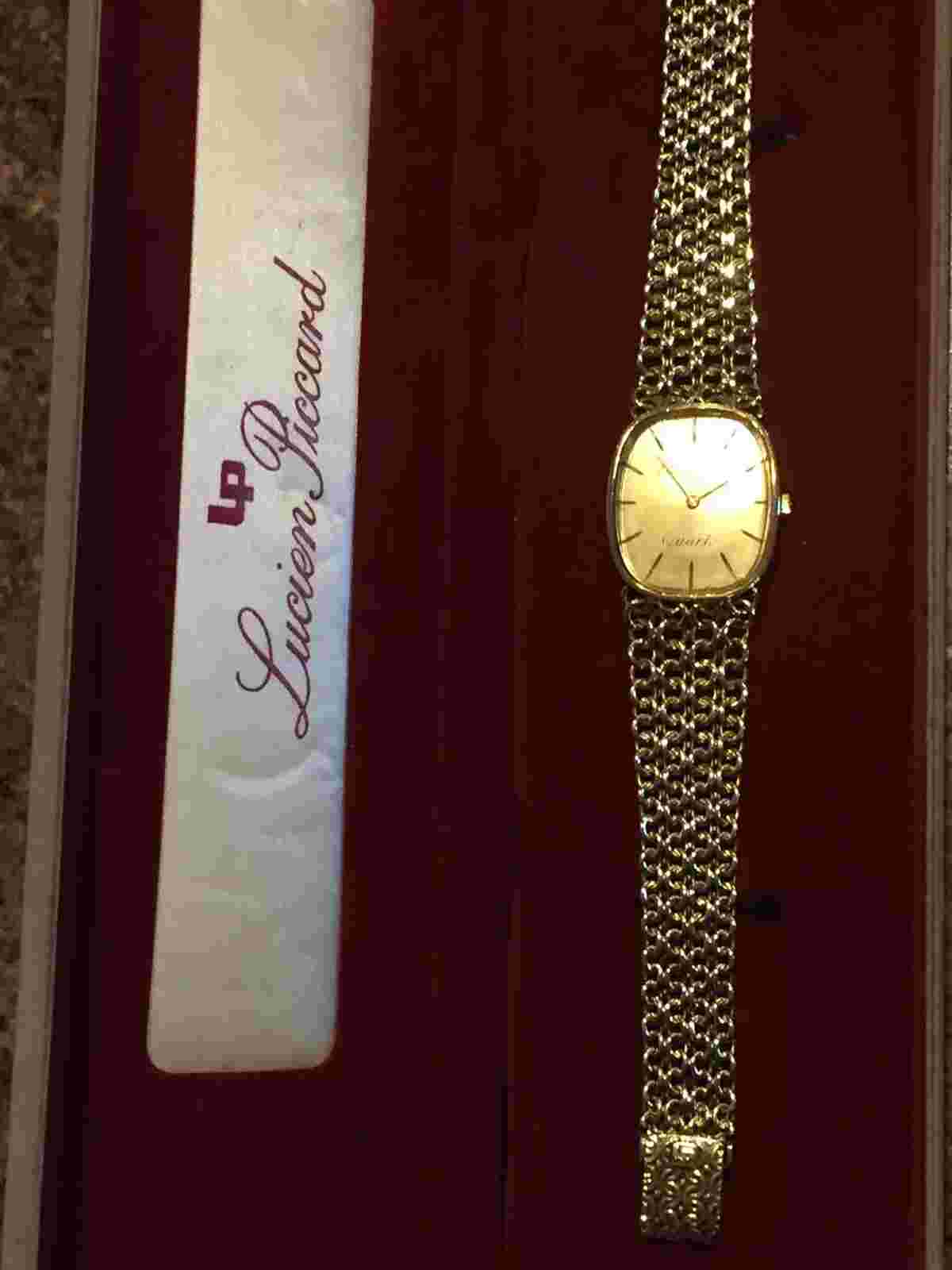 LUCIEN PICCARD Vintage 1981 14k Gold Mens SWISS Made Watch Solid 14k Bracelet.
