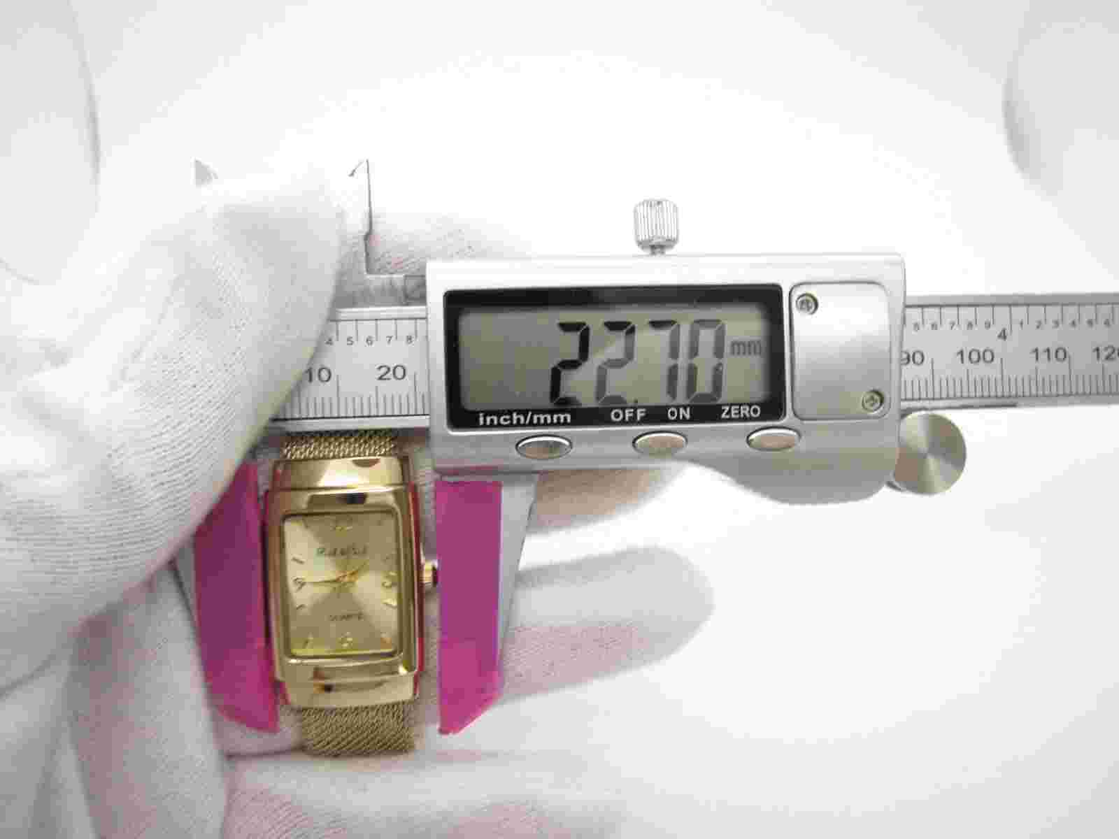 Women's Peck & Peck Quartz Analog 22mm Dial Causal Bangle Watch (E40)