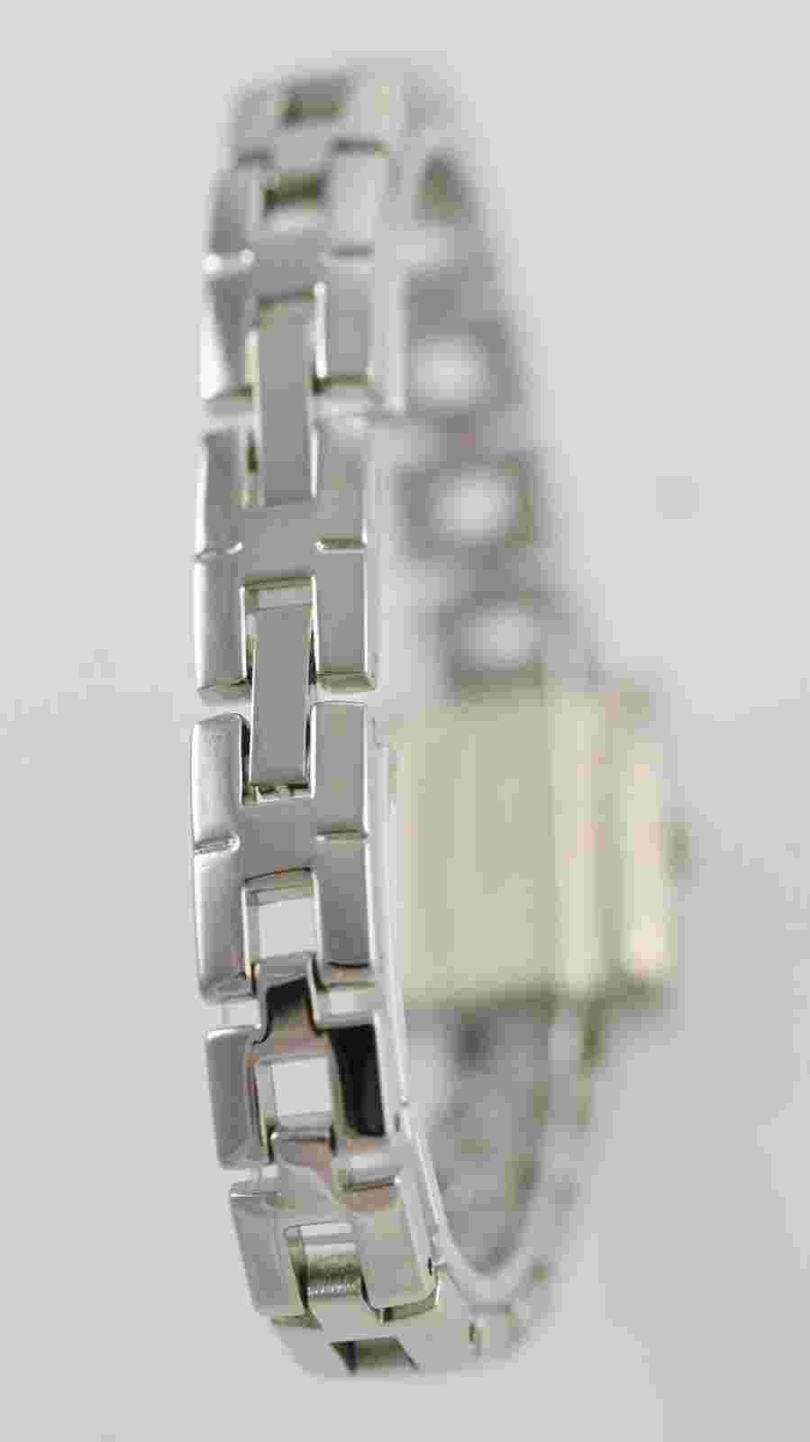 Aspen Blue Women's Stainless Steel Silver Blue Easy Read Quartz Battery Watch