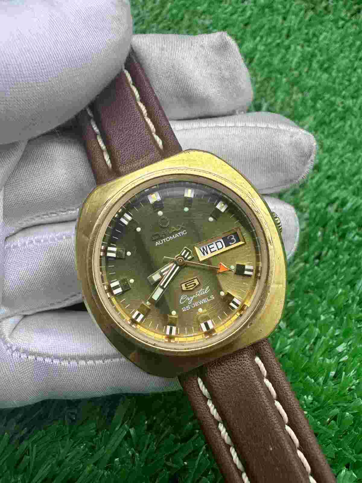 VINTAGE OMAX AUTOMATIC 5 CRYSTAL WATCH 1970s SWISS ORIGINAL ! GOLDEN MEN RARE !