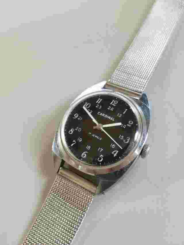 CARDINAL SOVIET VINTAGE BLACK MILITARY STYLE DIAL WIND UP MID SIZE MEN'S WATCH