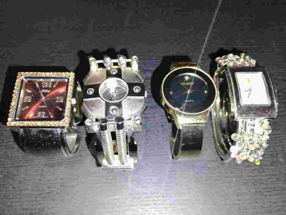 Classic Cuff Watches  Jalga Oui Bee Art Boco Classics Studio All New Batteries