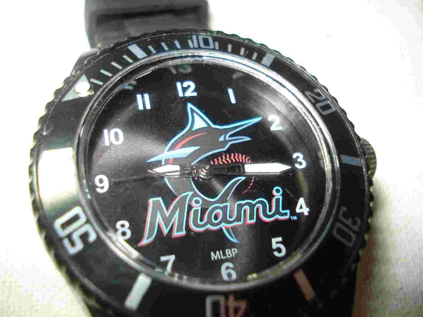 NEW RARE LARGE MIAMI MARLINS MEN'S BASEBALL MLB WATCH CHRONO NUMBERS POLY BAND