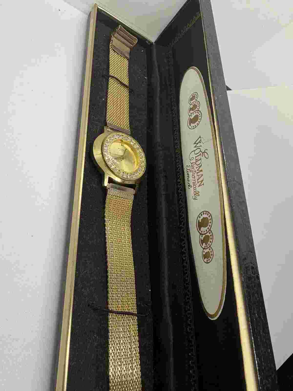Woldman Vintage Very rare mechichal watch for ladies for parts or repair