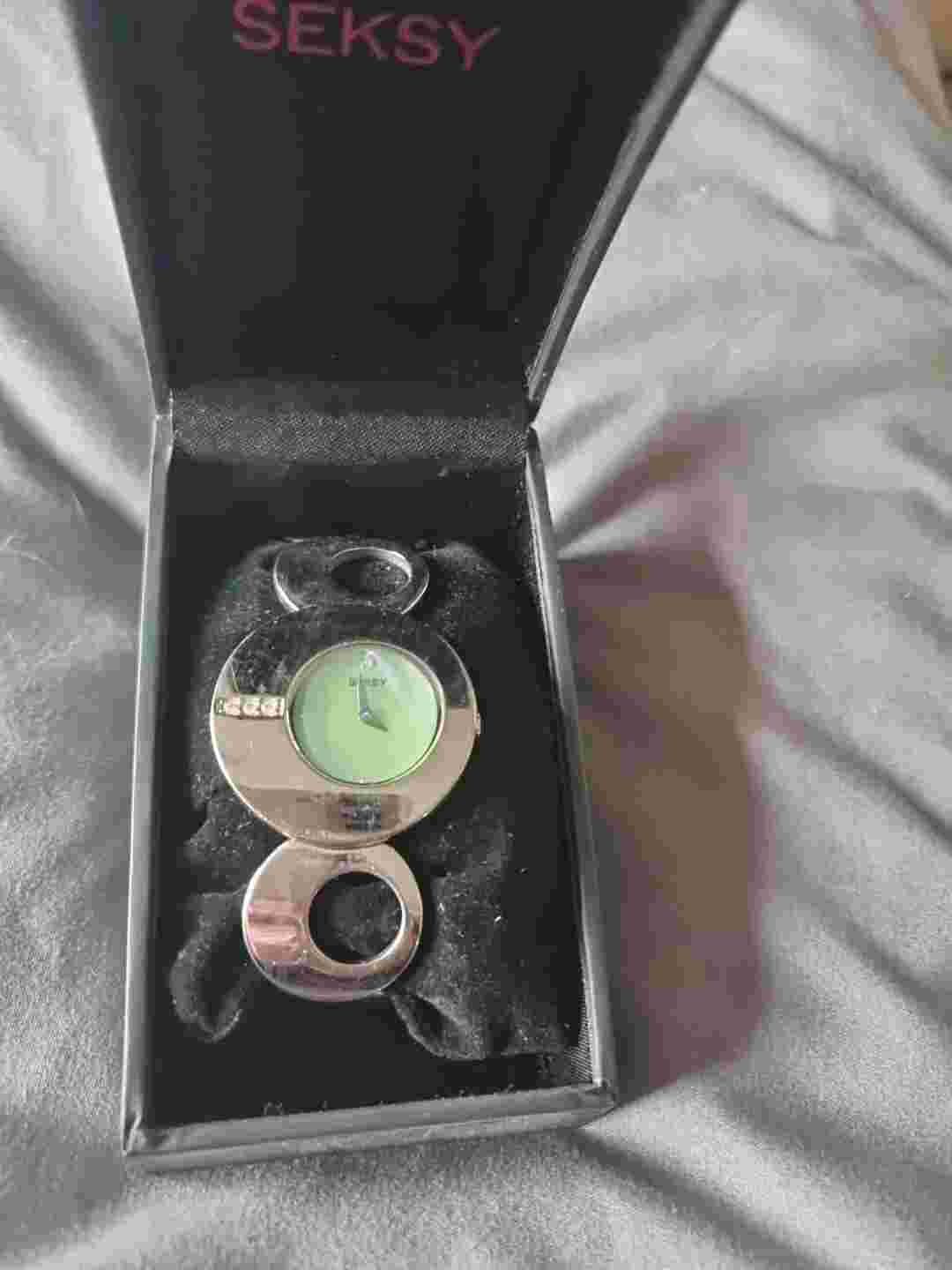 seksy ladies watch