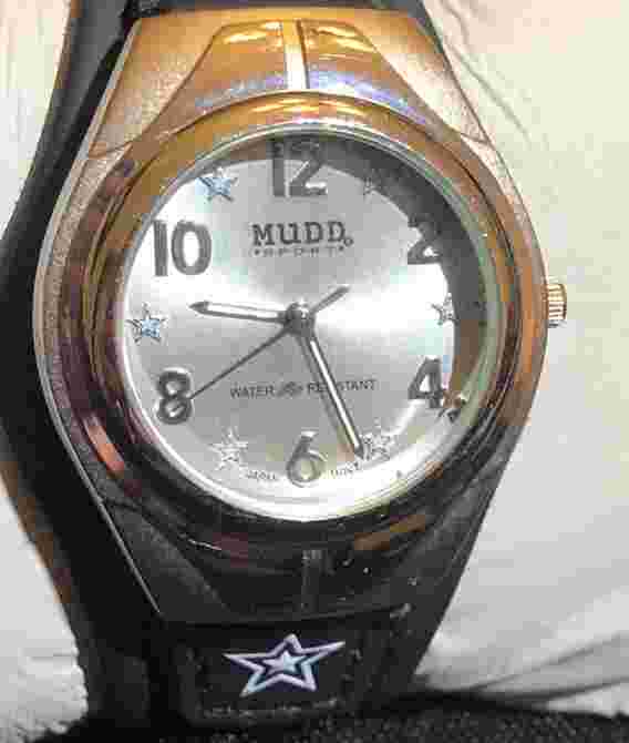 MUDD Quartz S.P.O.R.T Watch Silver Tone VelcroeStrap Band New Battery Very Nice