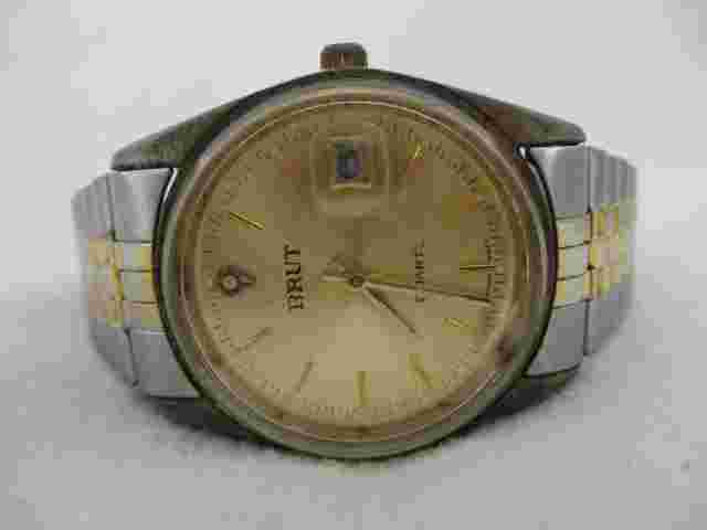 Brut Analog Wristwatch with Quartz Movement and an Expansion Band