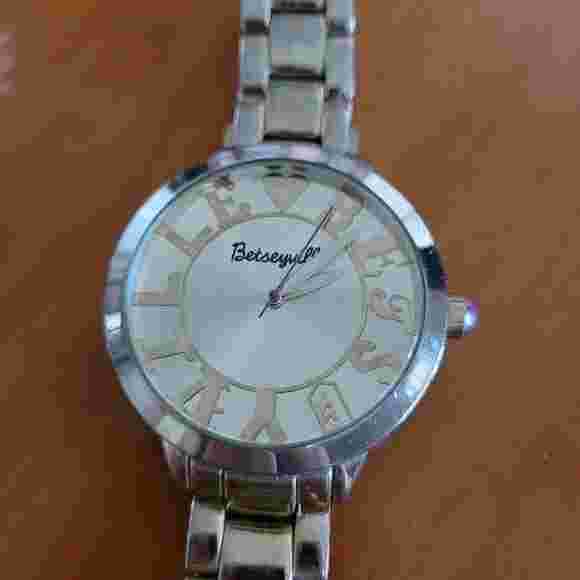 Betsey Johnson Y2K Betseyville Gold Tone Watch