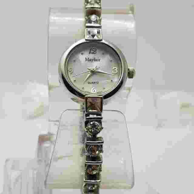 Mayfair Quartz Analog Women's Watch Japan Movement Fast Shipping....NEW BATTERY
