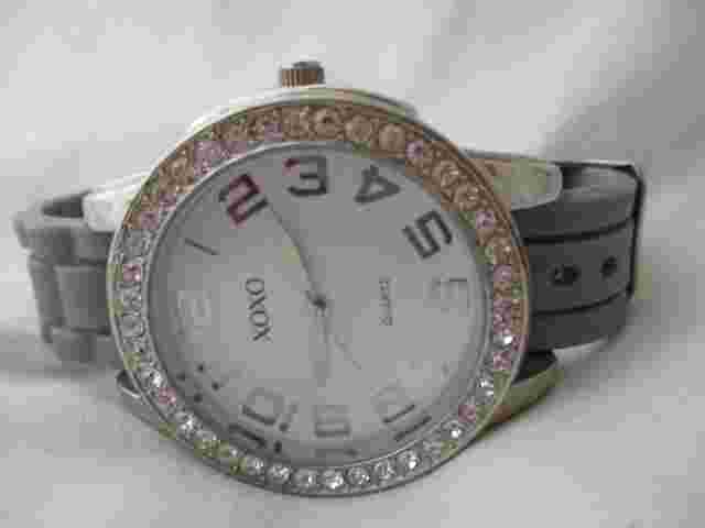 Xoxo Analog Wristwatch with Quartz Movement and a Buckle Band
