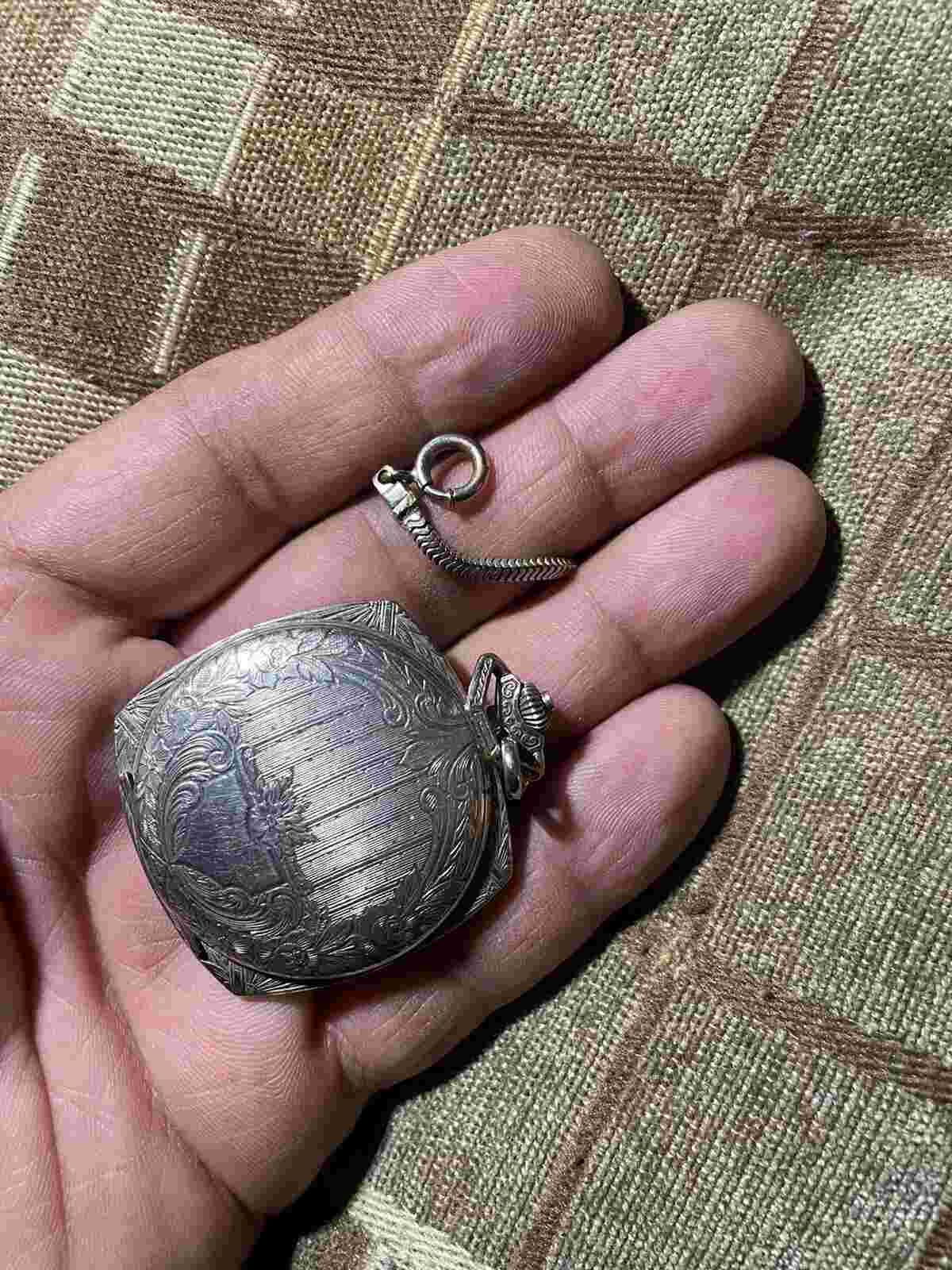 Vtg Colibri 17 Jewel Pocket Hunter Watch Incabloc Wind-Up  Working Perfect