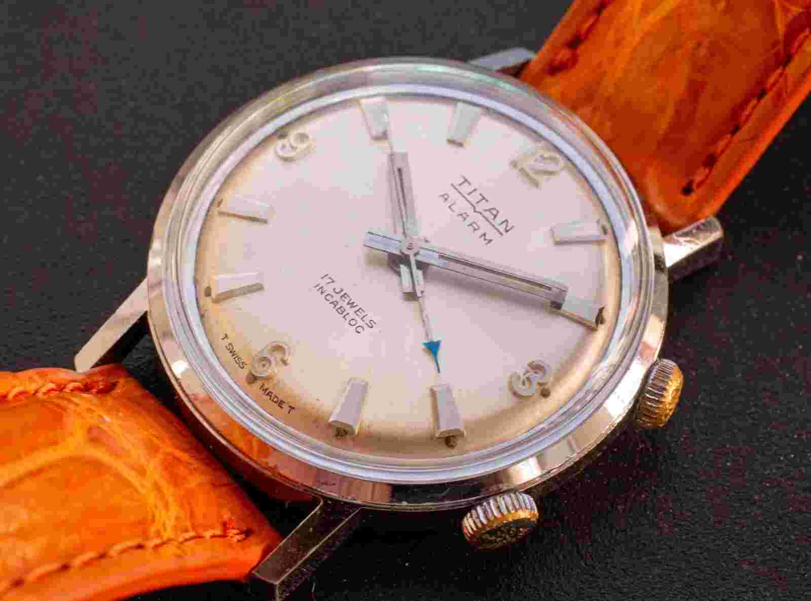 Titan Alarm Mechanical Swiss Watch, Serviced. Fun alarm Function. Vintage.