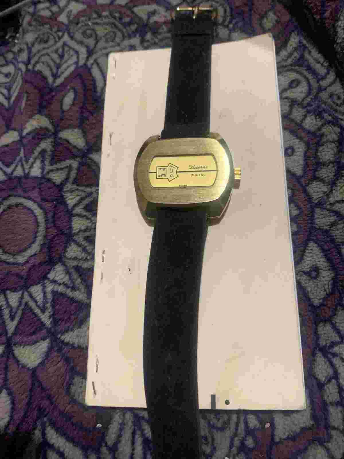 Mint Unused Gold Color Lucerne 1970s  Swiss Direct Read Jump Hour Windup Watch