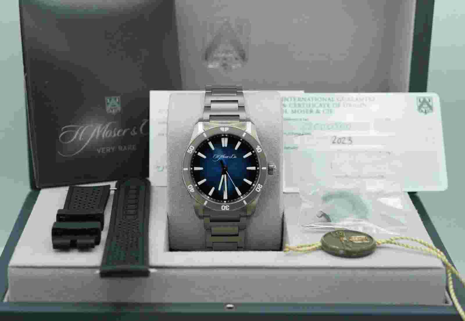 H. Moser & Cie PIONEER CENTRE SECONDS FUNKY BLUE LIMITED 100 PIECES FULL SET