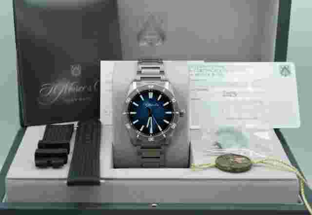 H. Moser & Cie PIONEER CENTRE SECONDS FUNKY BLUE LIMITED 100 PIECES FULL SET