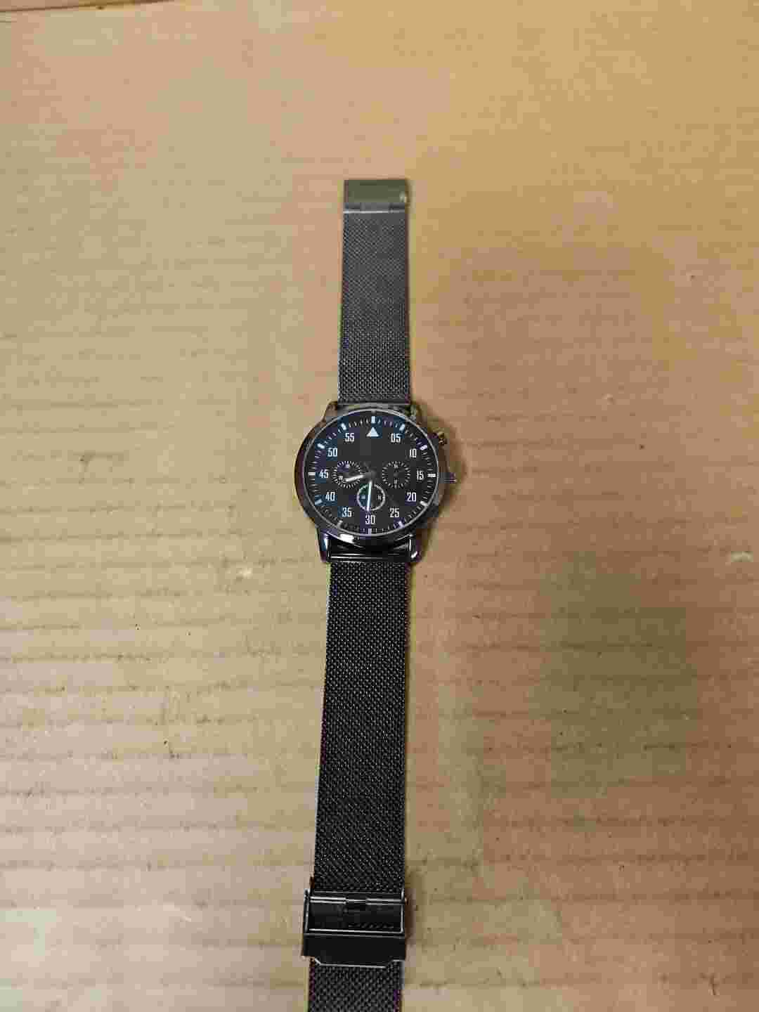 Men's Chrome Wrist Watch Model IF184 Works Great BATTERY 46mm Wide