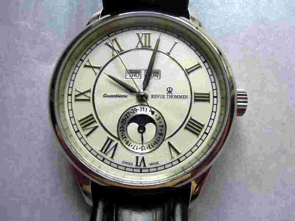 Swiss Quantieme Moonphase Triple Date 54jewels Mechanical Automatic Boxes Papers