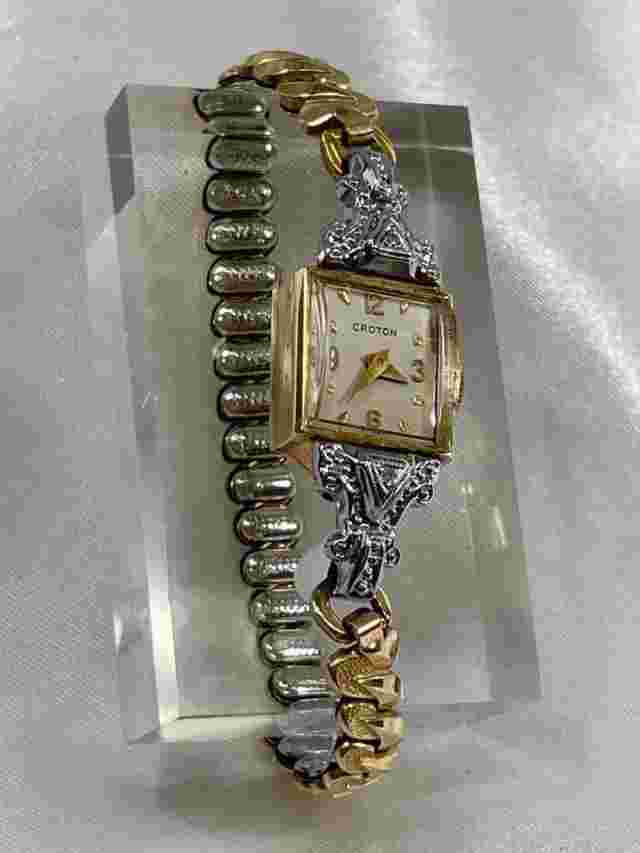 Vintage Croton Ladies 10k White & Yellow Gold Wrist Watch in BOX   G18.9