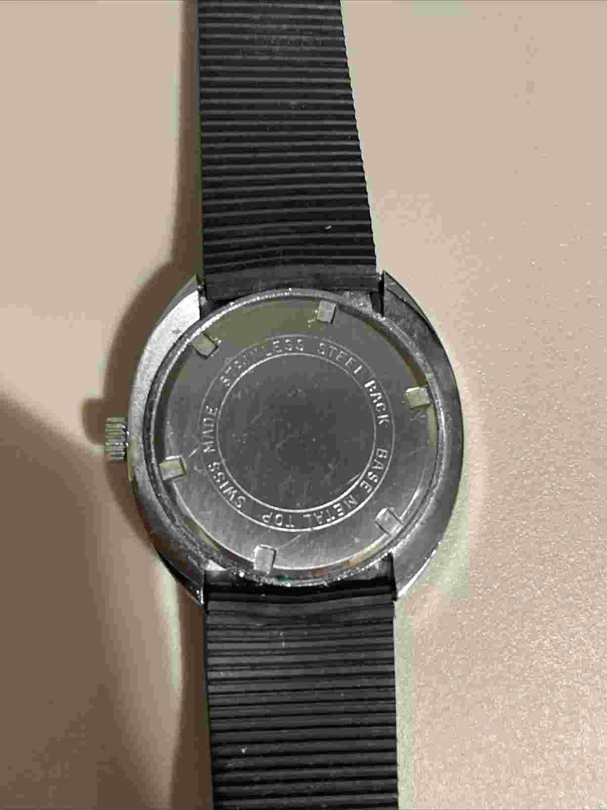Vintage Space Age NEWPORT SWISS MADE JUMP HOUR mens watch