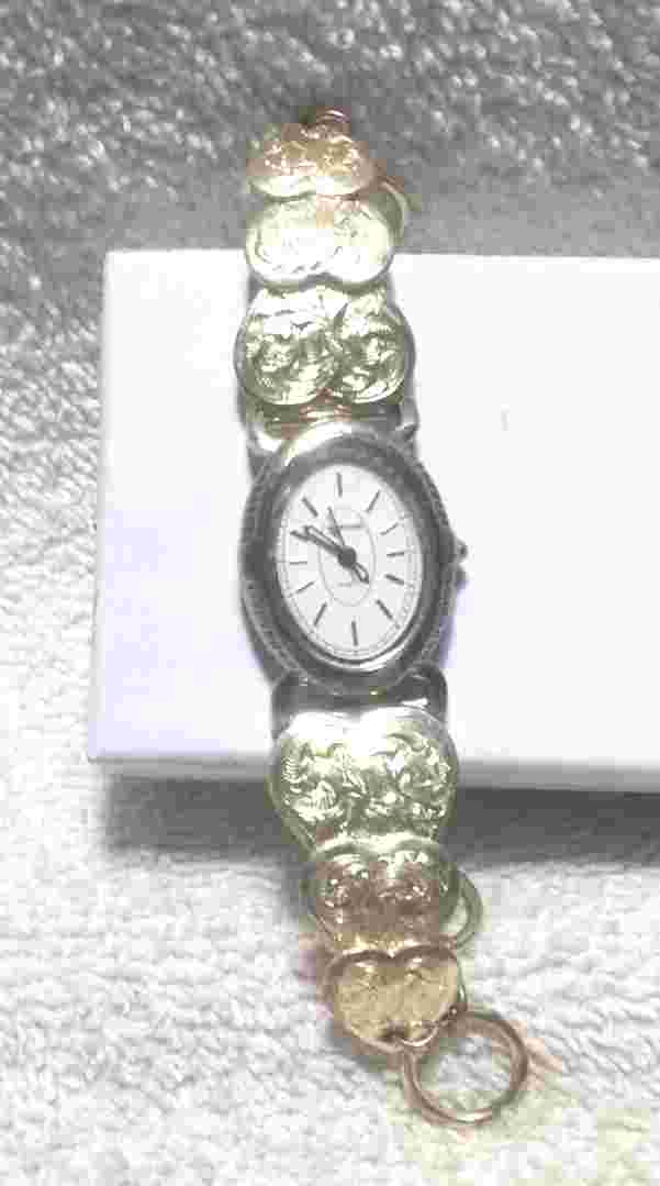 Montana Silversmiths Watch Silver Triple Flower Heart Bracelet New Bat Great !!