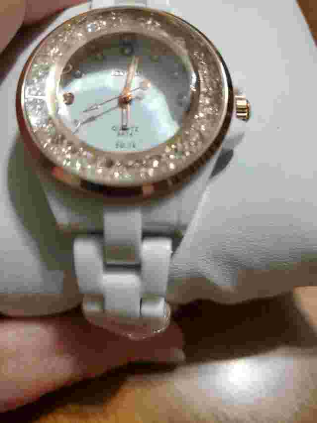 Ladies White Ceramic Watch With Rose Gold Tone Case And Floating Chrystal Bezel