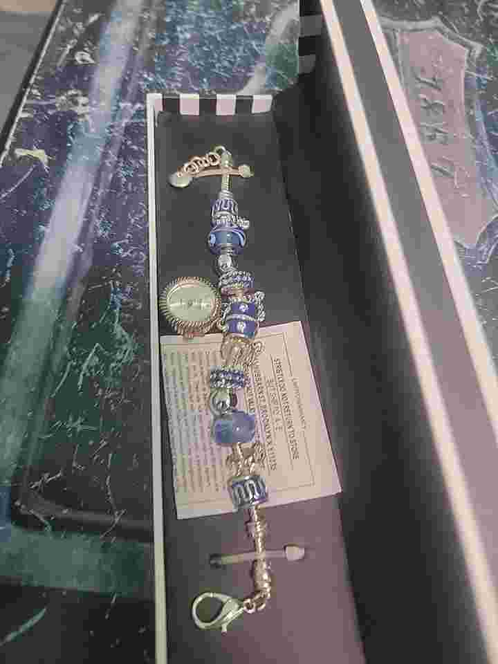 Vintage Figaro Couture Watch/Blue & Silver/NEW/ READ